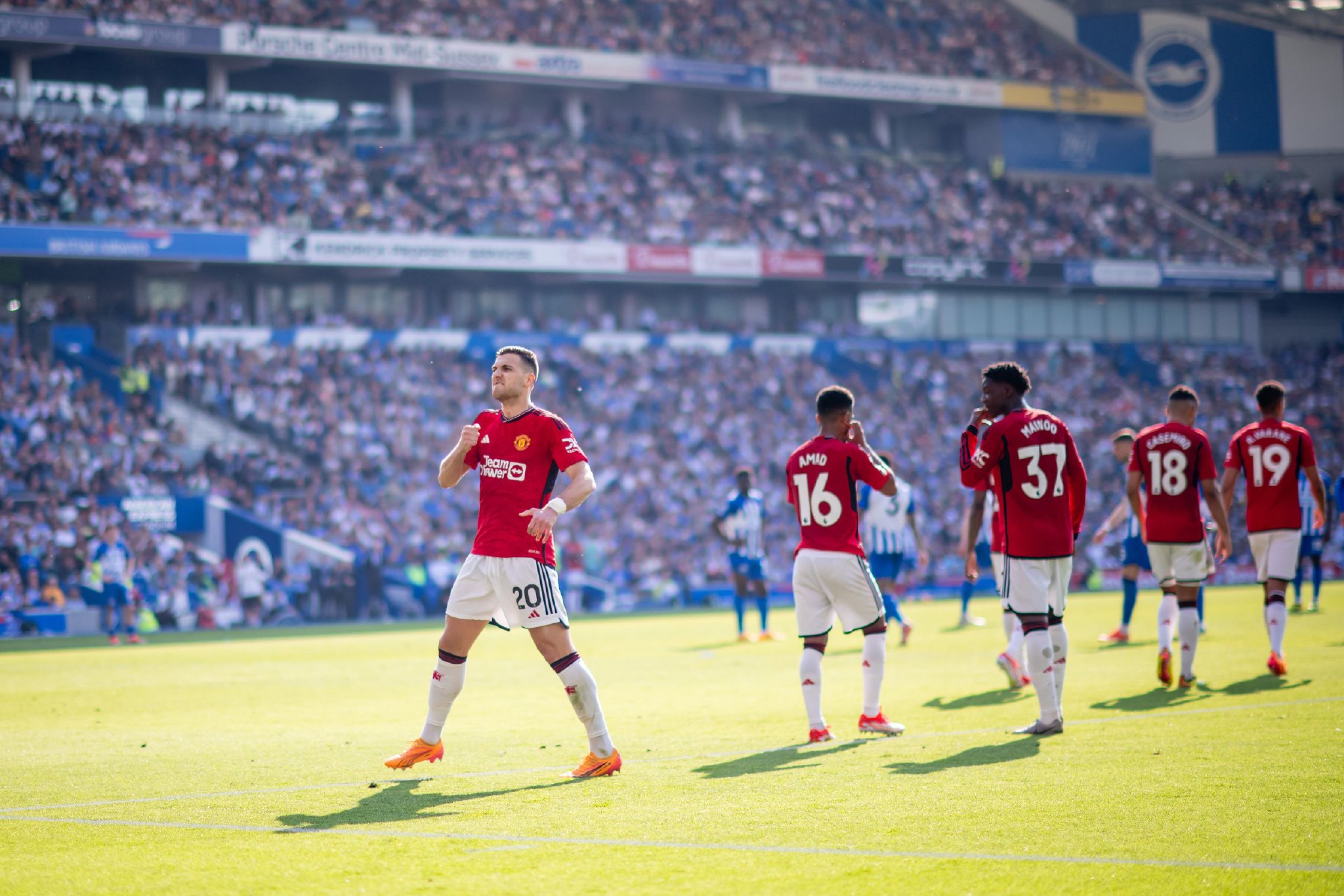 他凭借其卓 他凭借其卓